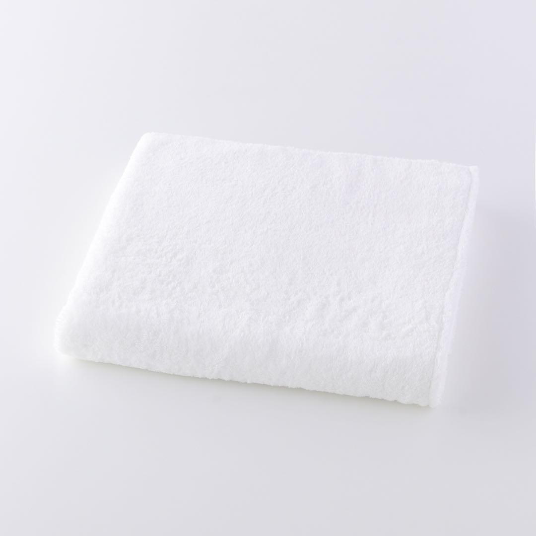 新品未使用 定価66,000円 ウチノ 最高級 至宝 バスタオル 桐箱入り