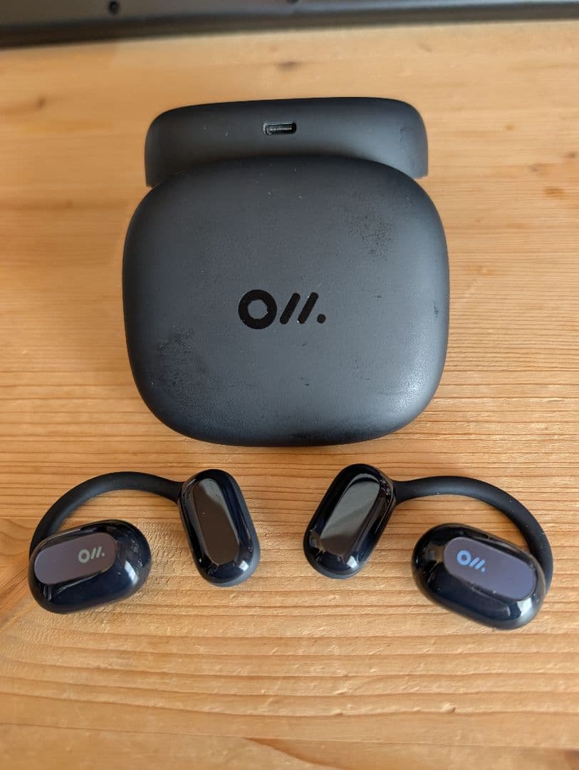 Oladance　オープンイヤー ウェアラブルステレオイヤホン 充電ケース付き