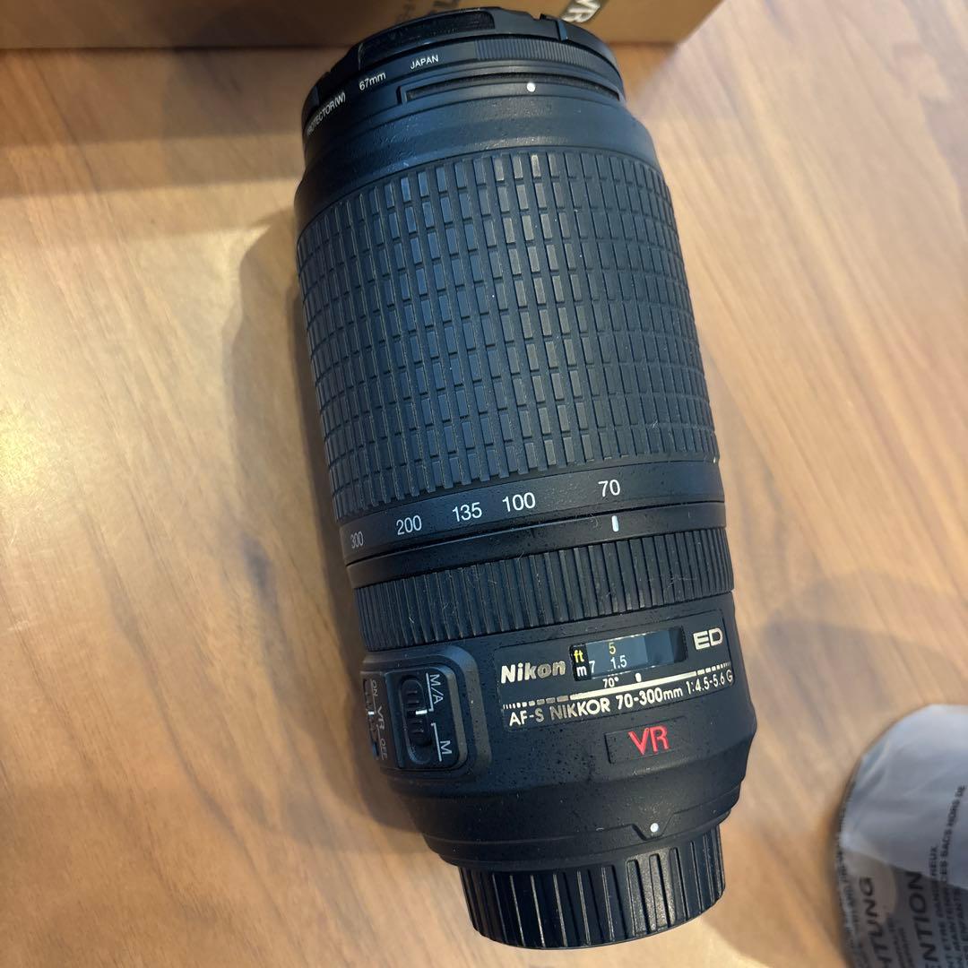 Nikon 望遠ズームAF-S VR Zoom Nikkor 70-300mm