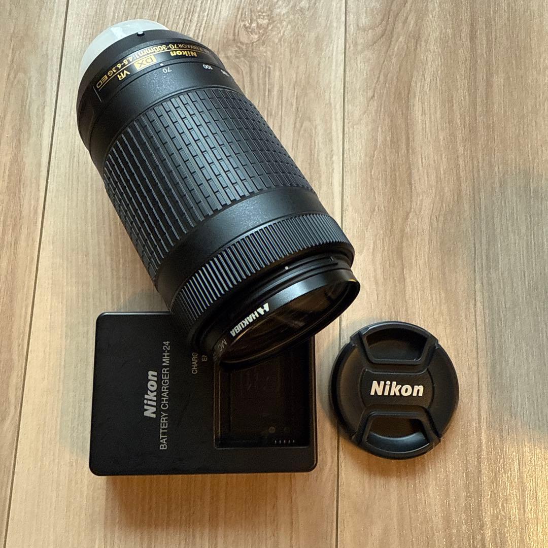 Nikon D5600 レンズキット 18-55 VR & 70-300 VR