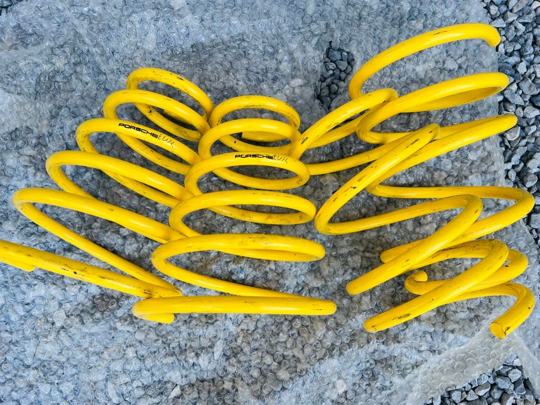 PORSCHE 986ボクスターEUR ローンダウンサス　イエロー 4本セット
