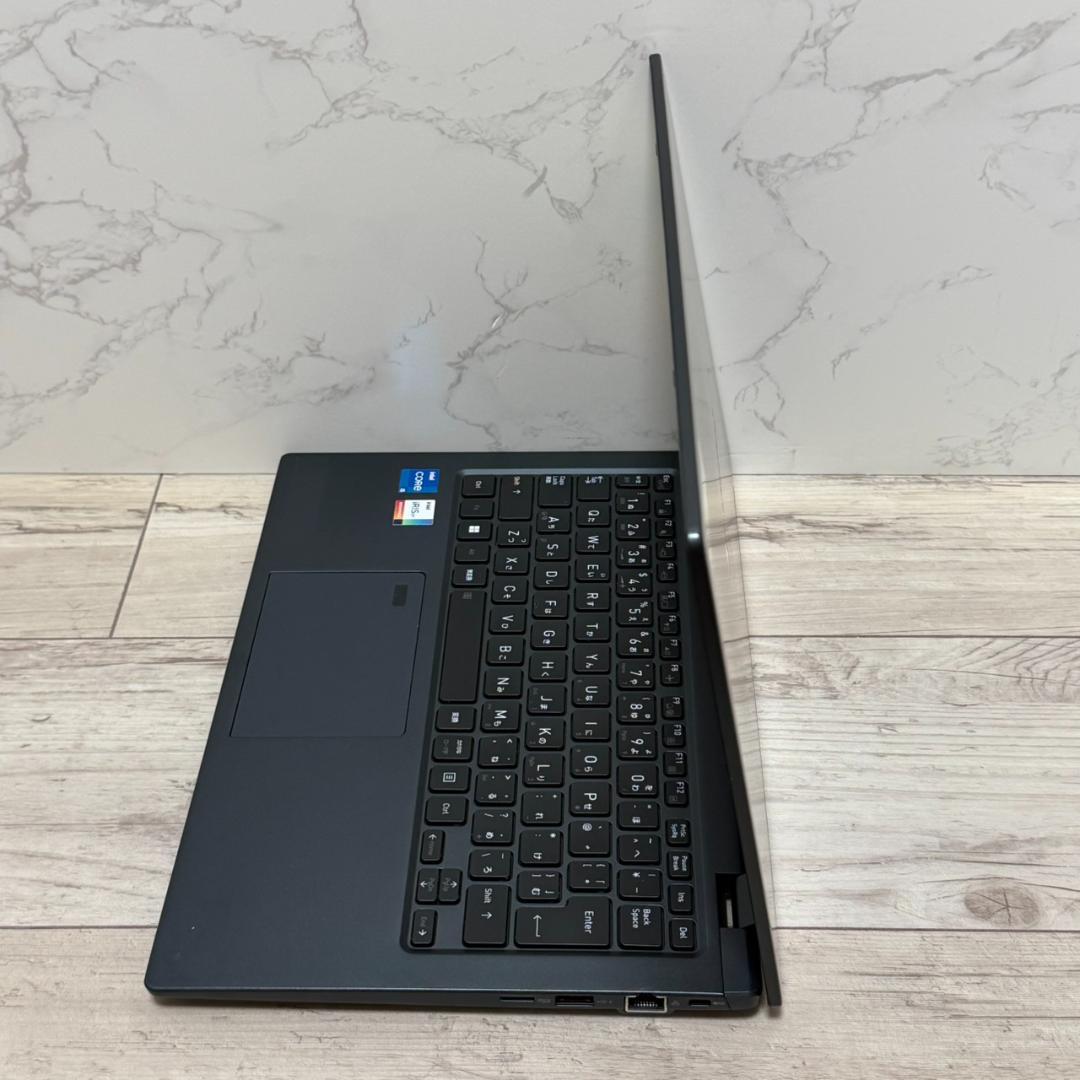 dynabook G83HU 第11世代i5 16GB バッテリー良好！