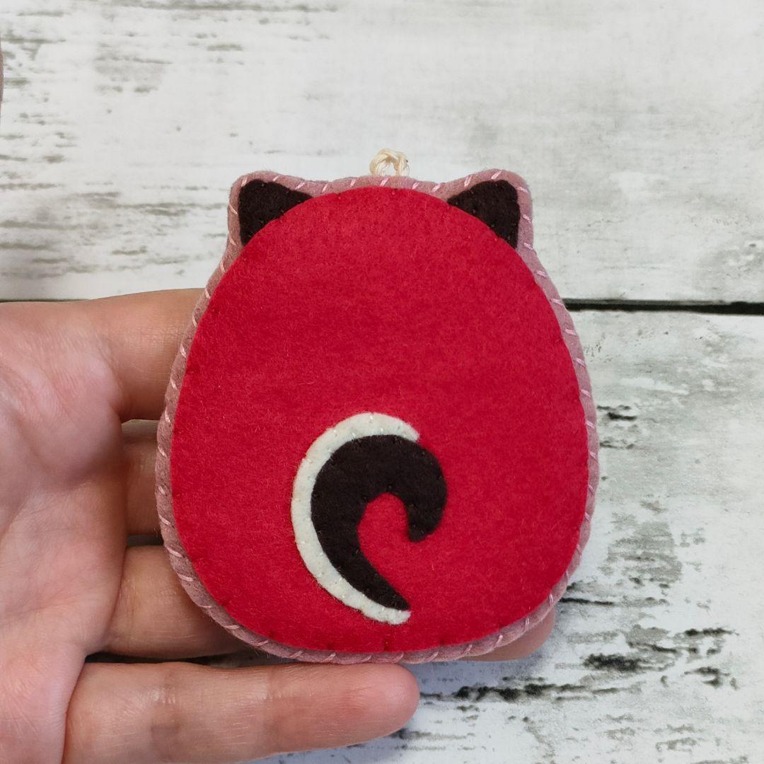 ★MARI★カラフルねこ(猫(焦げ茶×茶)×午年(白))　キーホルダー