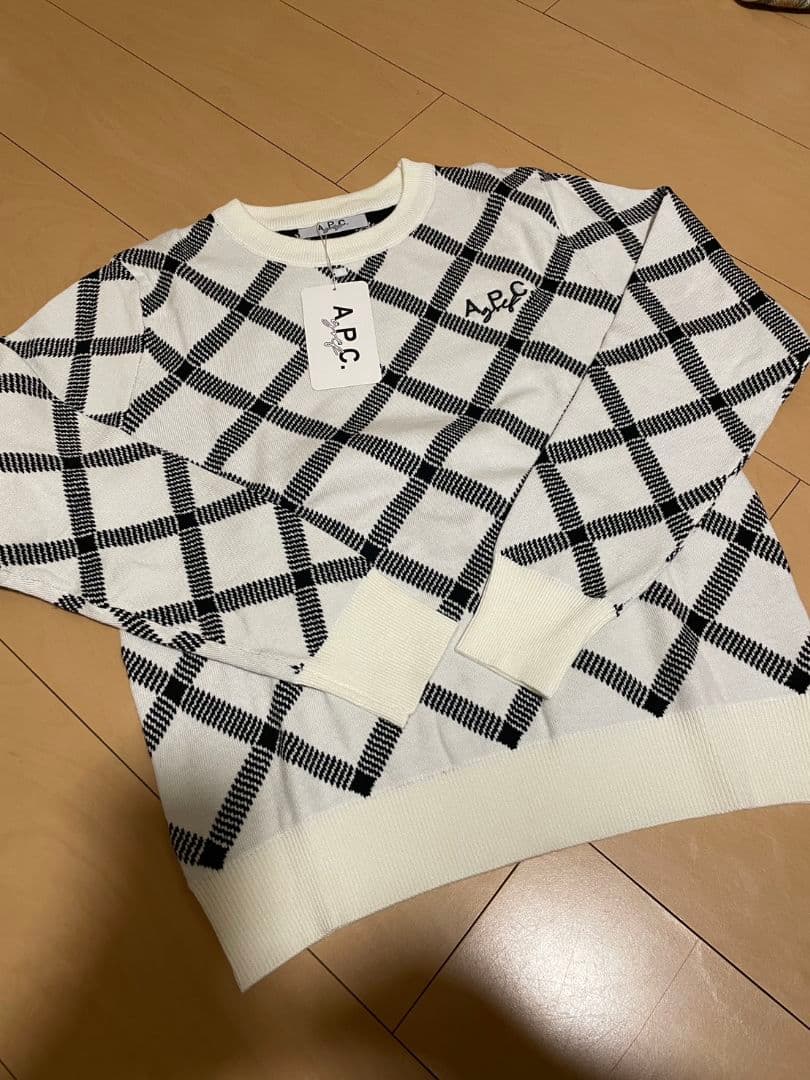 A.P.C. 　アーペーセーゴルフ　レディースゴルフウェア　上下セット　ニット