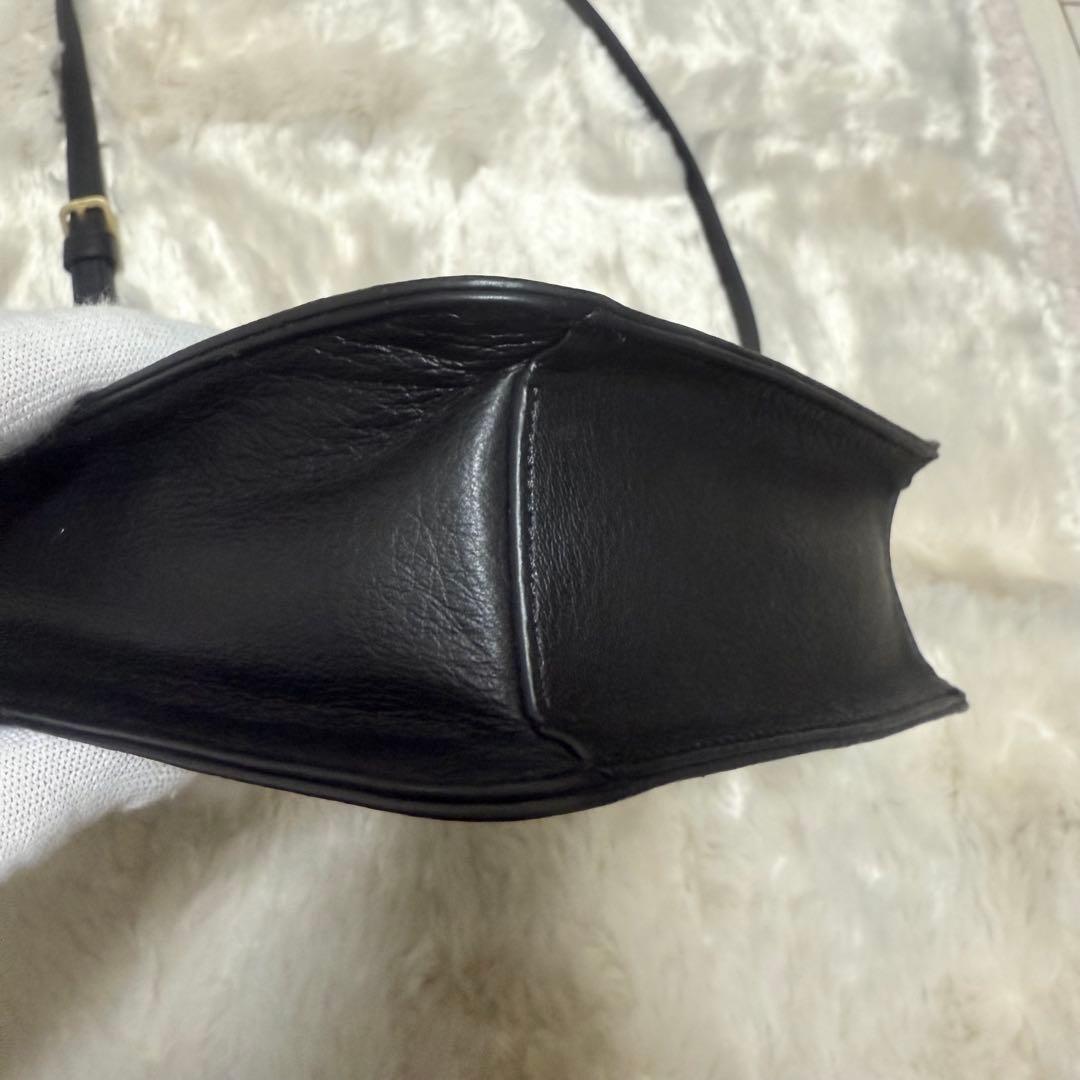 【新品未使用】アニエスベー ブラック レザーショルダーバッグ