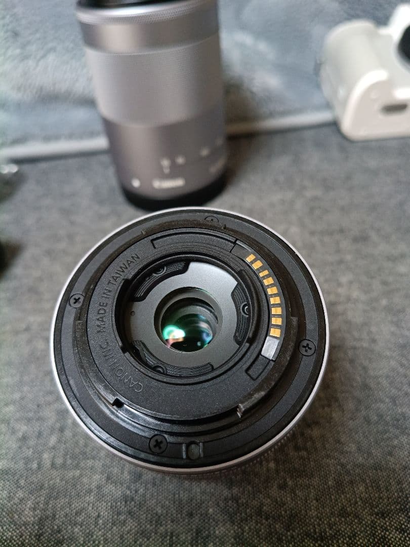 Canon EOS ミラーレス一眼 ホワイト