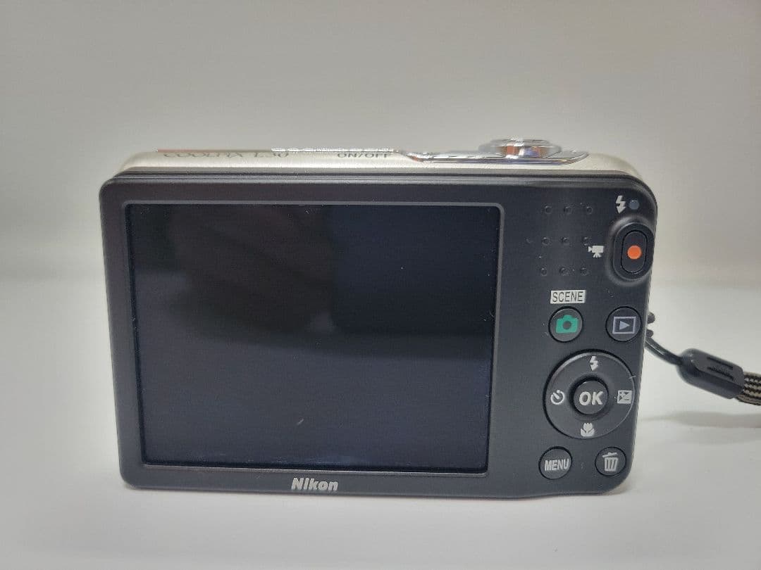 [美品] Nikon COOLPIX L30 動作確認済み 単三電池式