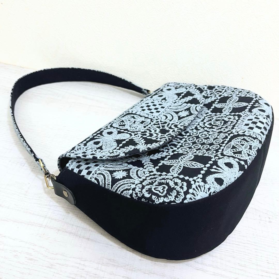 ミナペルホネン　ハンドメイド　フラップショルダー