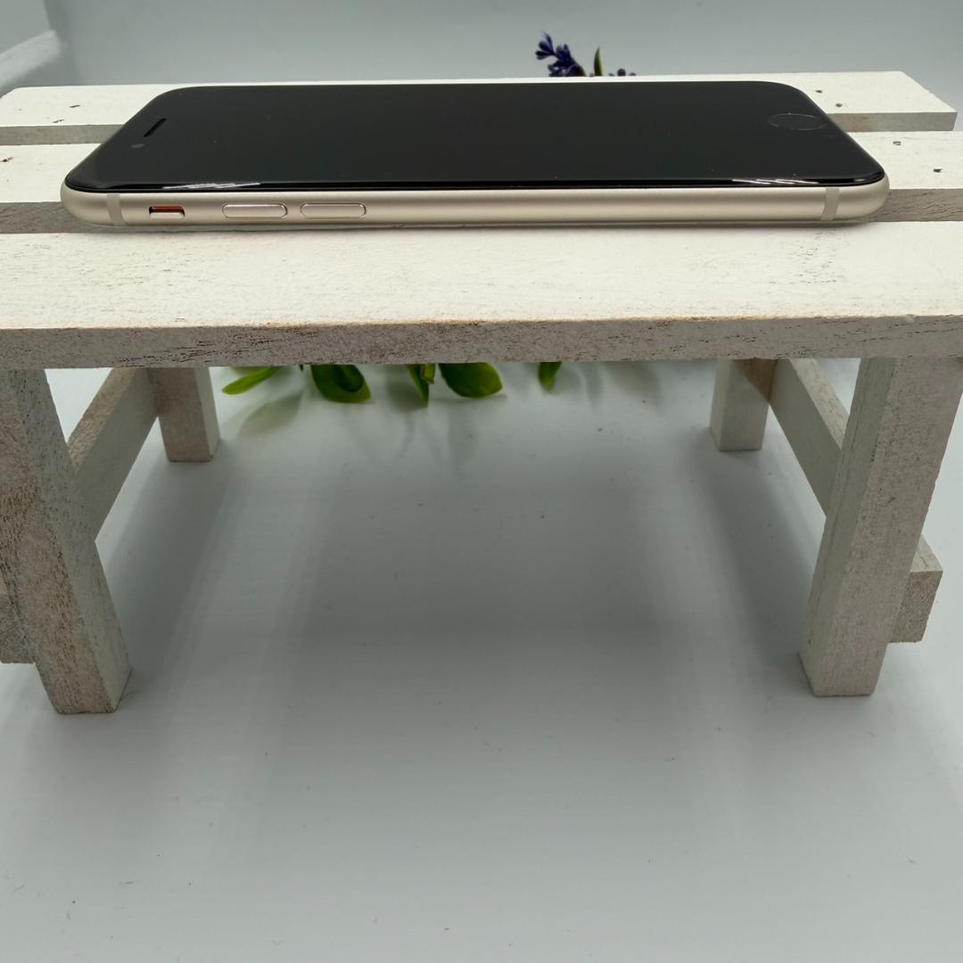 iPhone SE第3世代 64GB スターライト 387