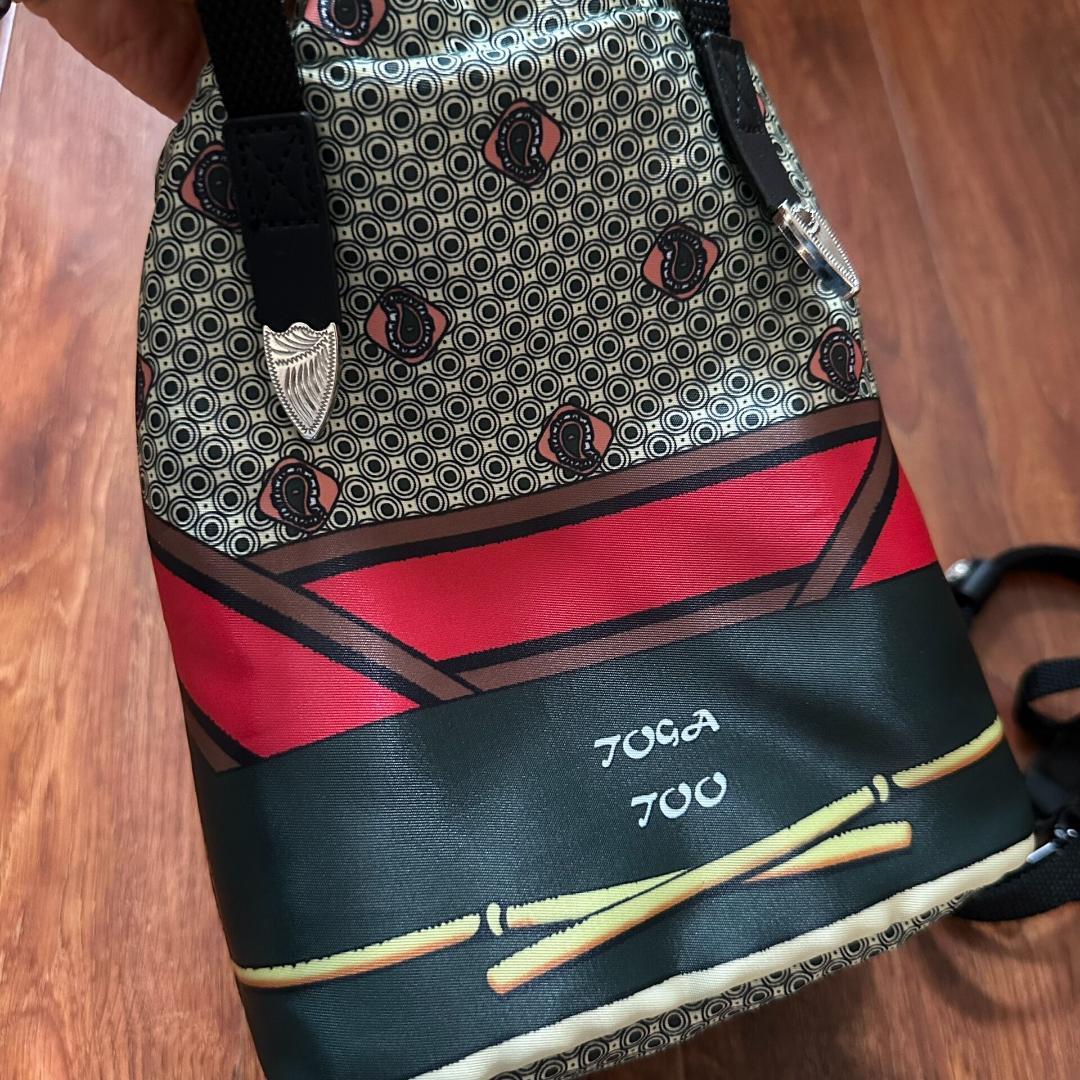 TOGA TOO プリント ドローストリングバッグ