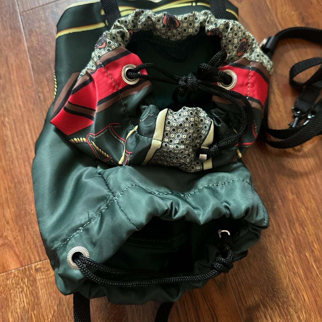 TOGA TOO プリント ドローストリングバッグ