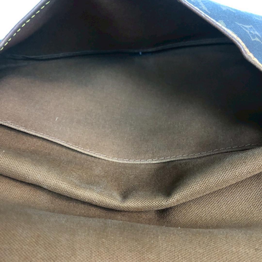 LOUIS VUITTON ルイヴィトン ソミュール ショルダーバッグ