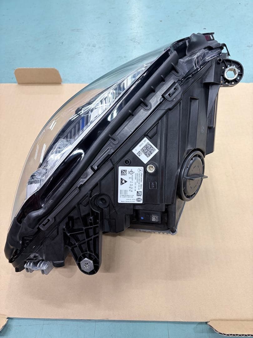 ベンツ Cクラス W205 後期 左ヘッドライト 中古