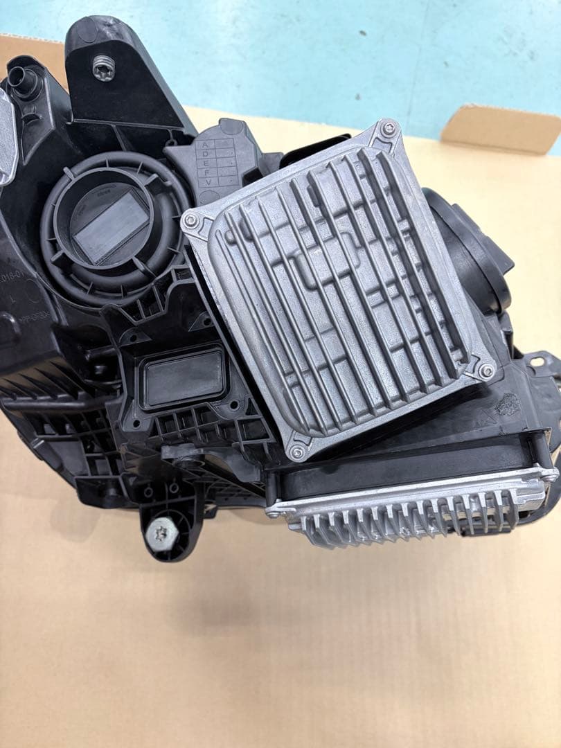 ベンツ Cクラス W205 後期 左ヘッドライト 中古