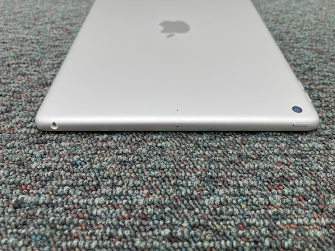 iPad9　第9世代　Wi-Fiモデル　タブレット　A2602　アップル　881