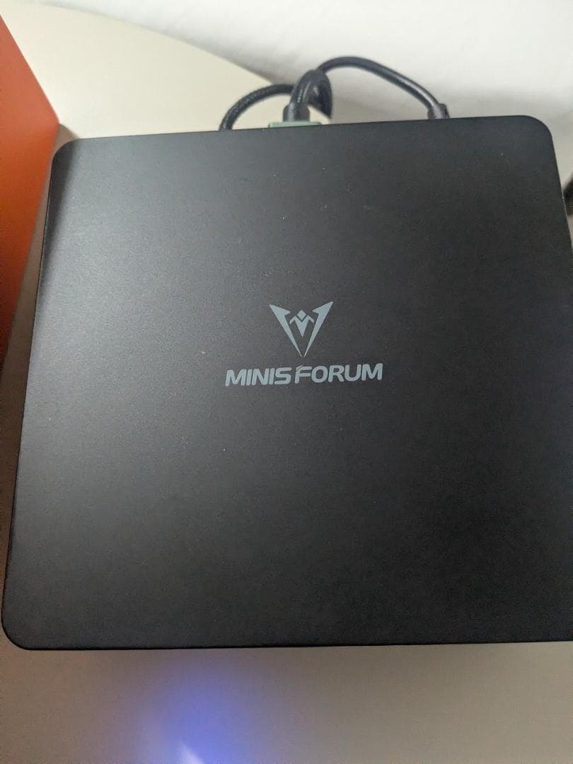 MINISFORUM UM690L Slim ミニpc