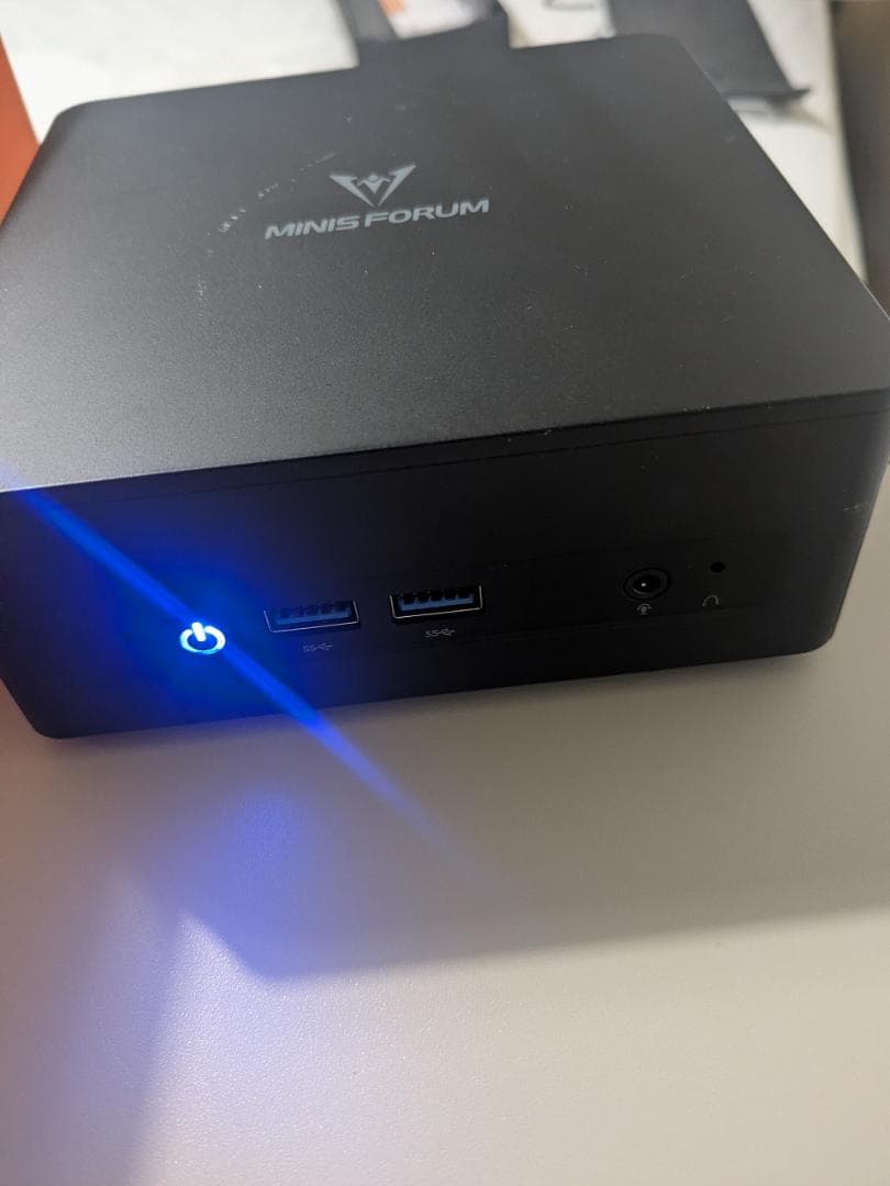 MINISFORUM UM690L Slim ミニpc