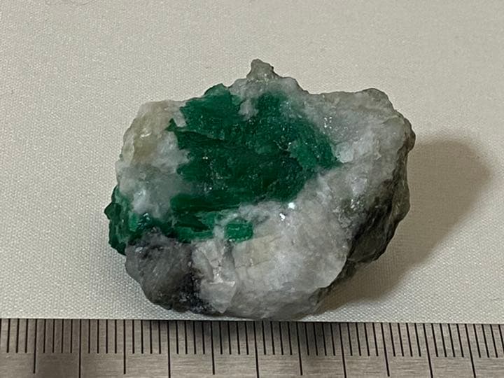 エメラルド　24g