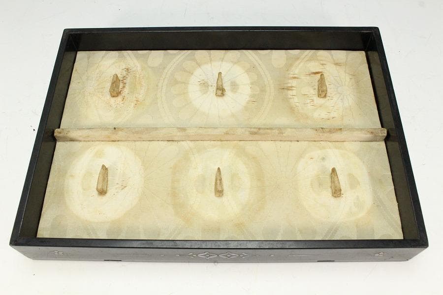螺鈿 三つ葉葵 徳川紋 鍔 箱(K-LC769)