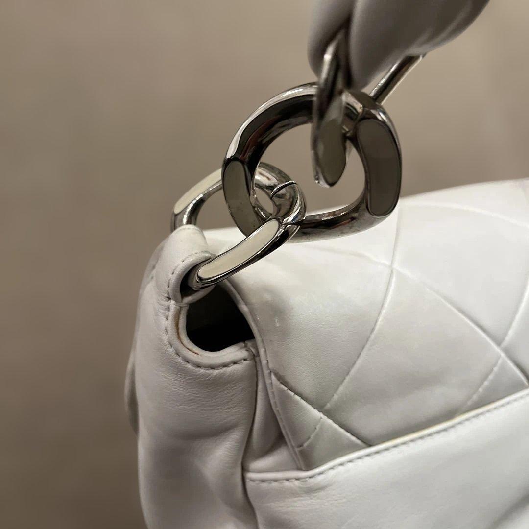 CHANELアイボリーバッグ