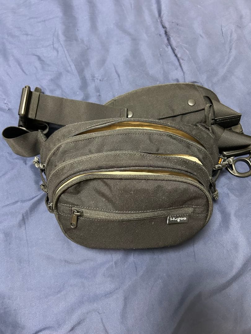 最新版！！【Hugoo】 ヒップシート　ブラック×ベージュ