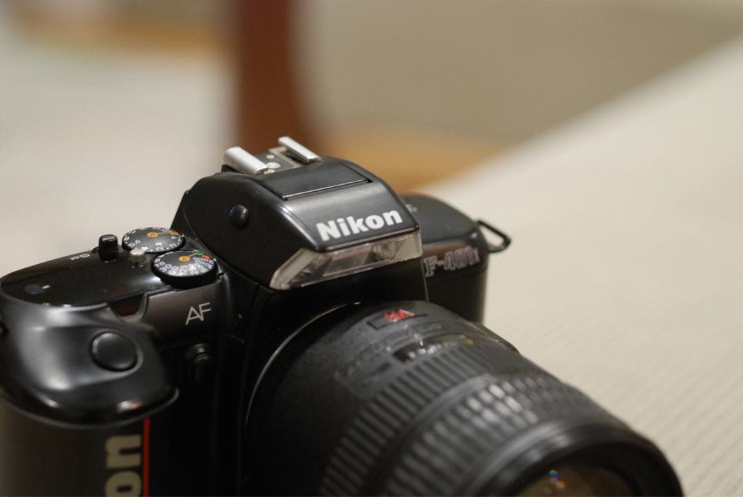 Nikon D80 デジタル一眼AFマクロ　NIKKOR 55㍉　レンズ付　※注