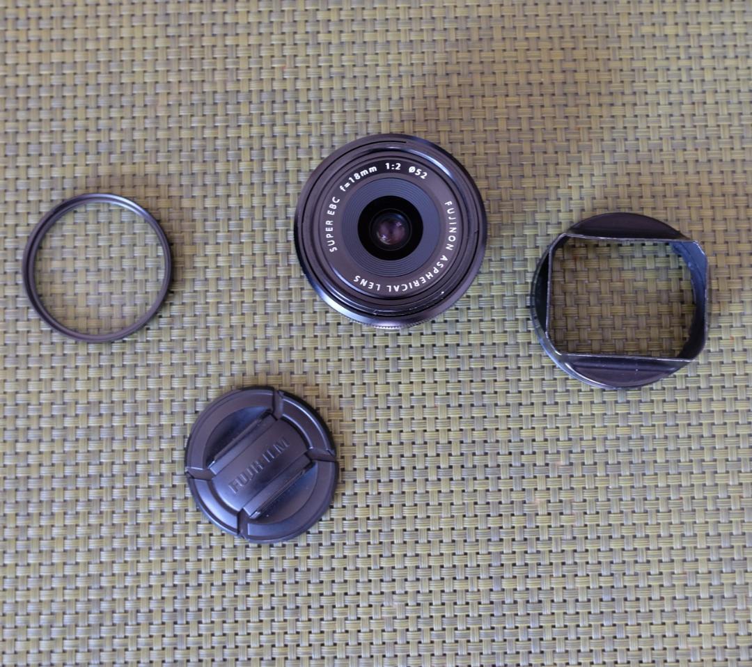FUJIFILM XF18ｍｍＦ2Ｒ 単焦点レンズ （訳アリ）