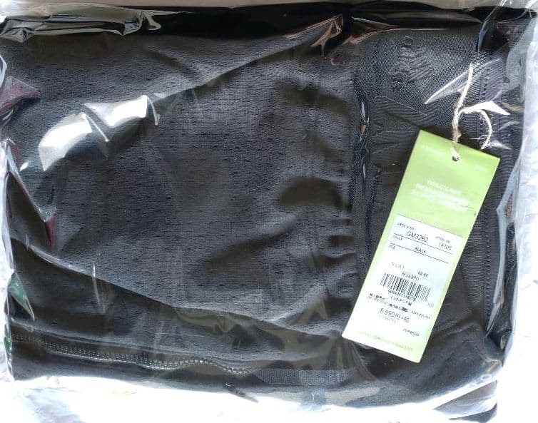 新品 21989円の品 M adidas スウェットパーカー＆パンツ セット 黒