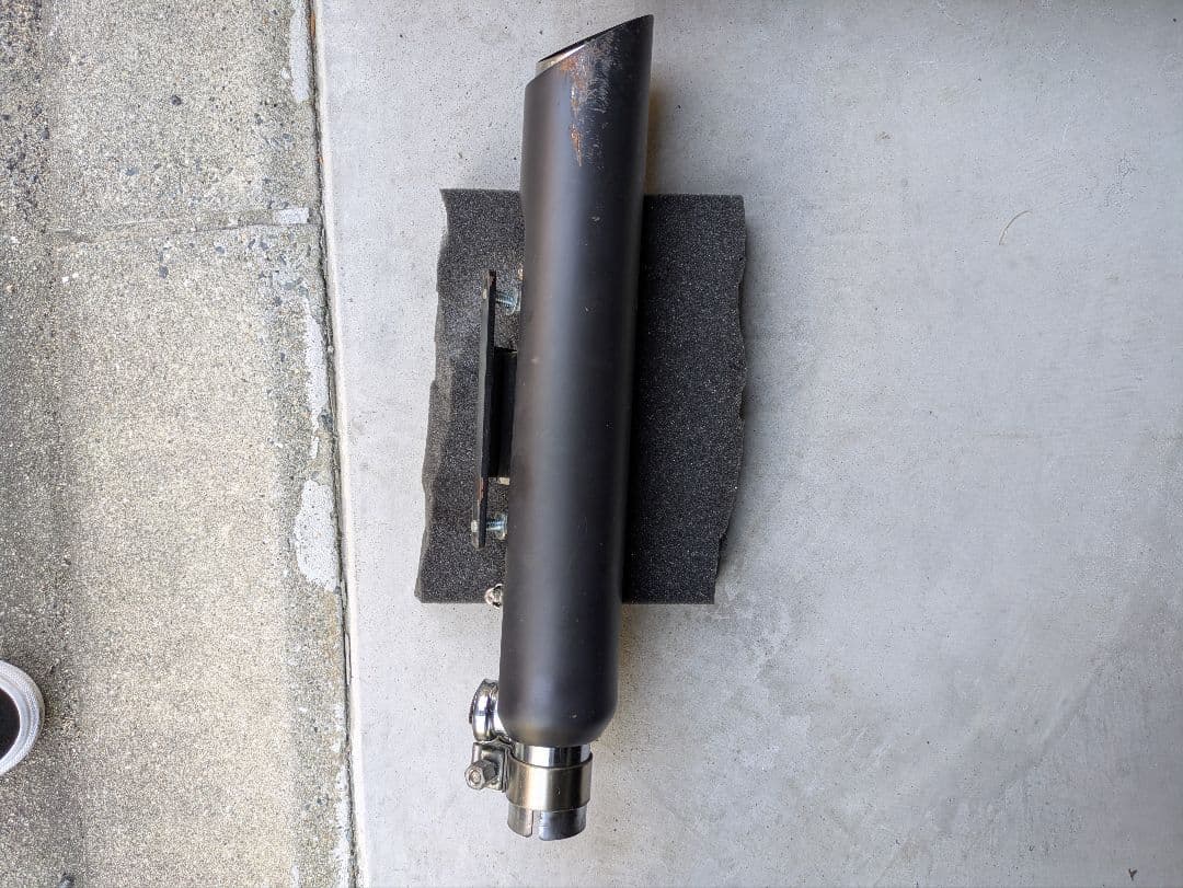 xl883nに使用　バンスアンドハインズ　スリップオンマフラー