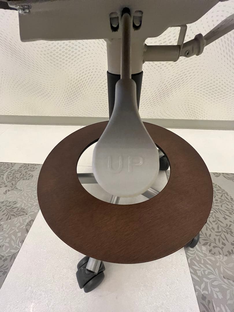 ♦️カリモク デスクチェア♦️高さ調整・回転可能