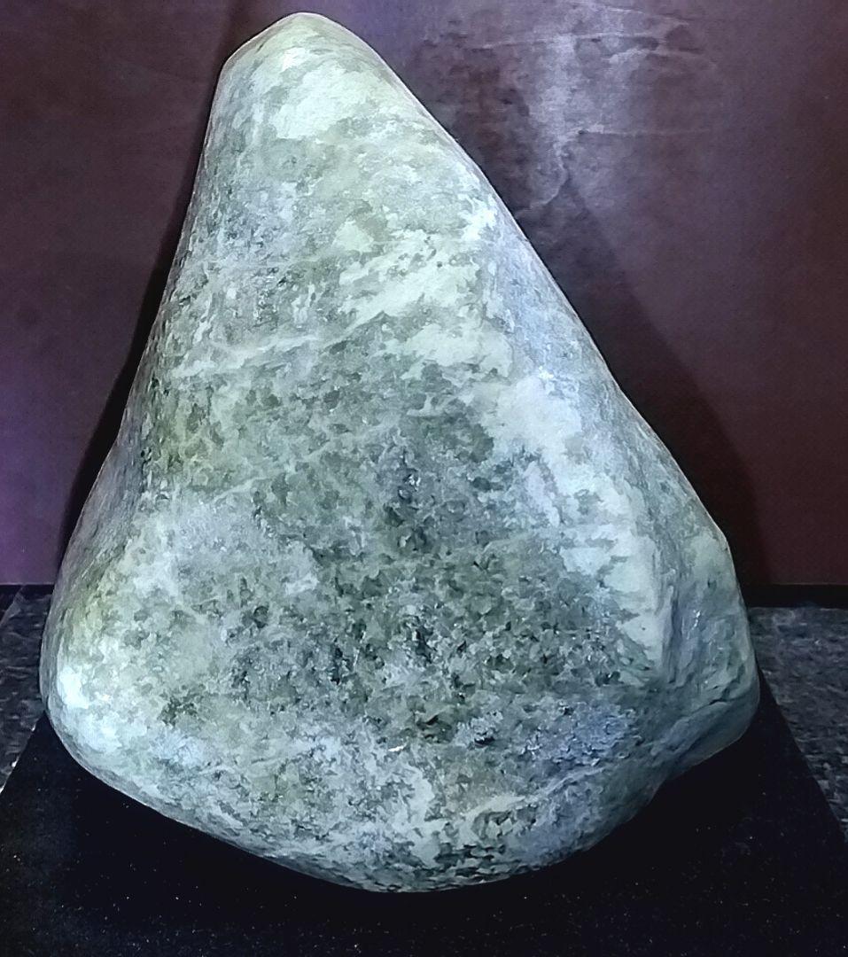 ★翡翠原石★糸魚川硬玉【姫川・転石磨き石1.1kg】