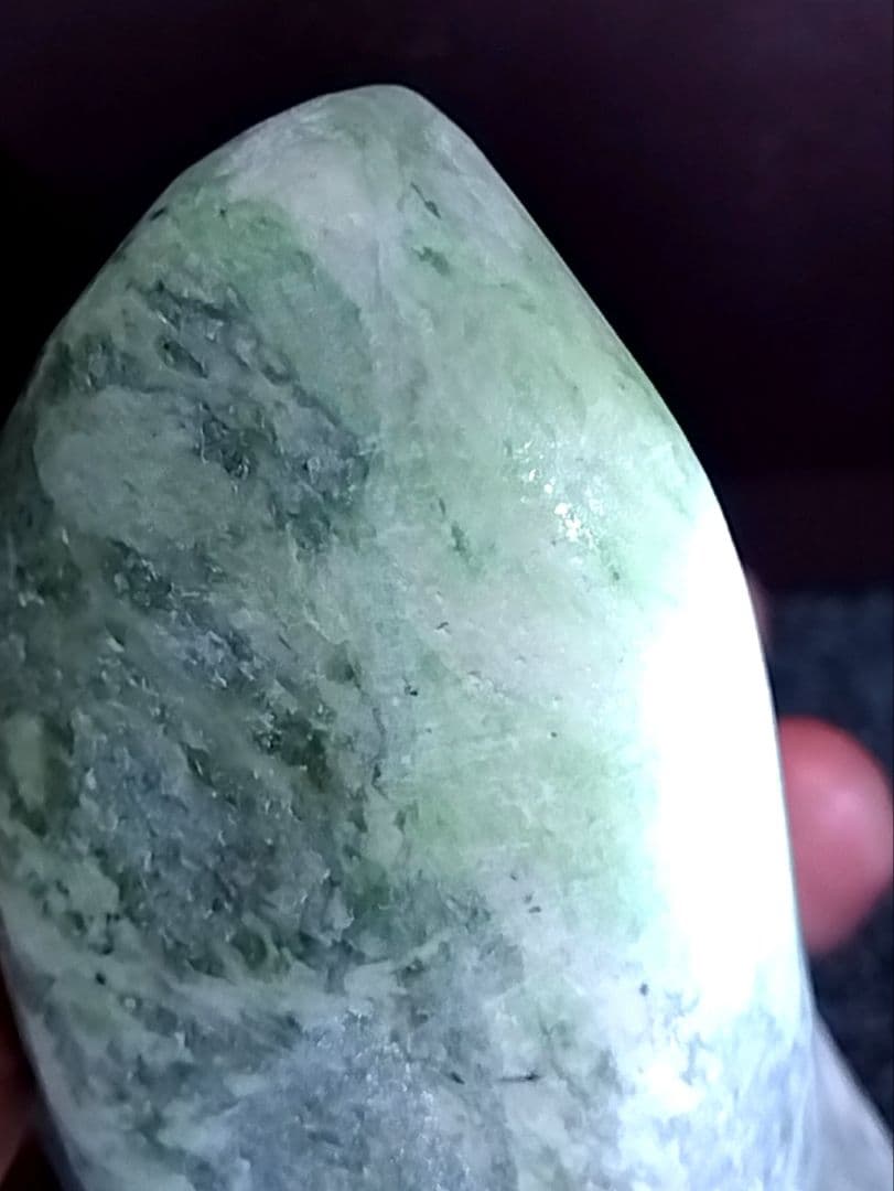 ★翡翠原石★糸魚川硬玉【姫川・転石磨き石1.1kg】
