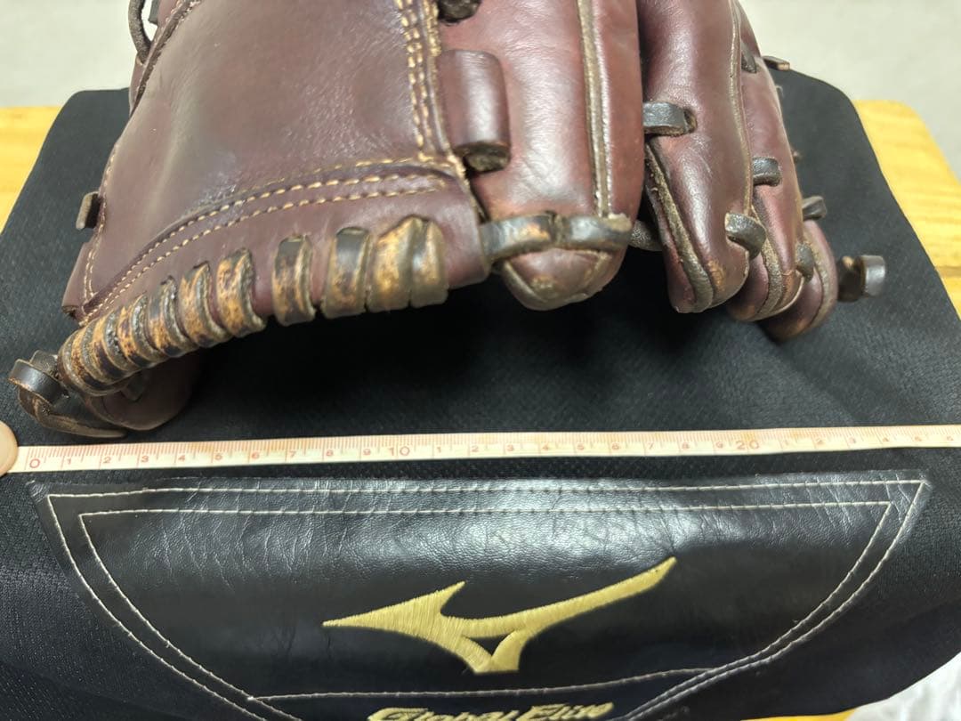 ミズノGlobal Elite 軟式グローブ 投手用ワインブラウン