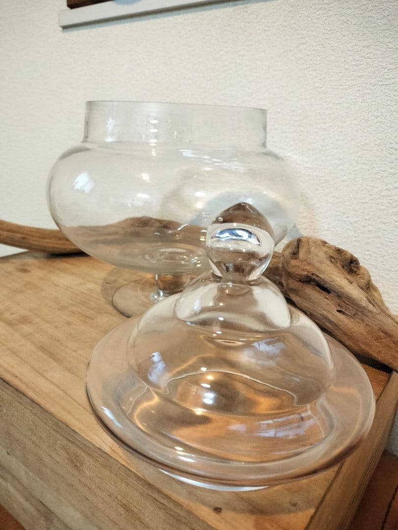 未使用☆ビンテージ昭和レトロ☆海外のお洒落な足つきキャニスター　大きめです。