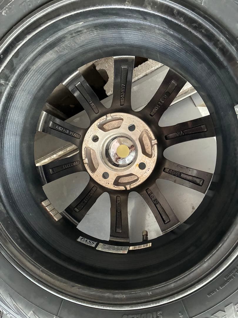 週末セール‼️スタッドレスタイヤ　175/65R15 ホイール付きセット①