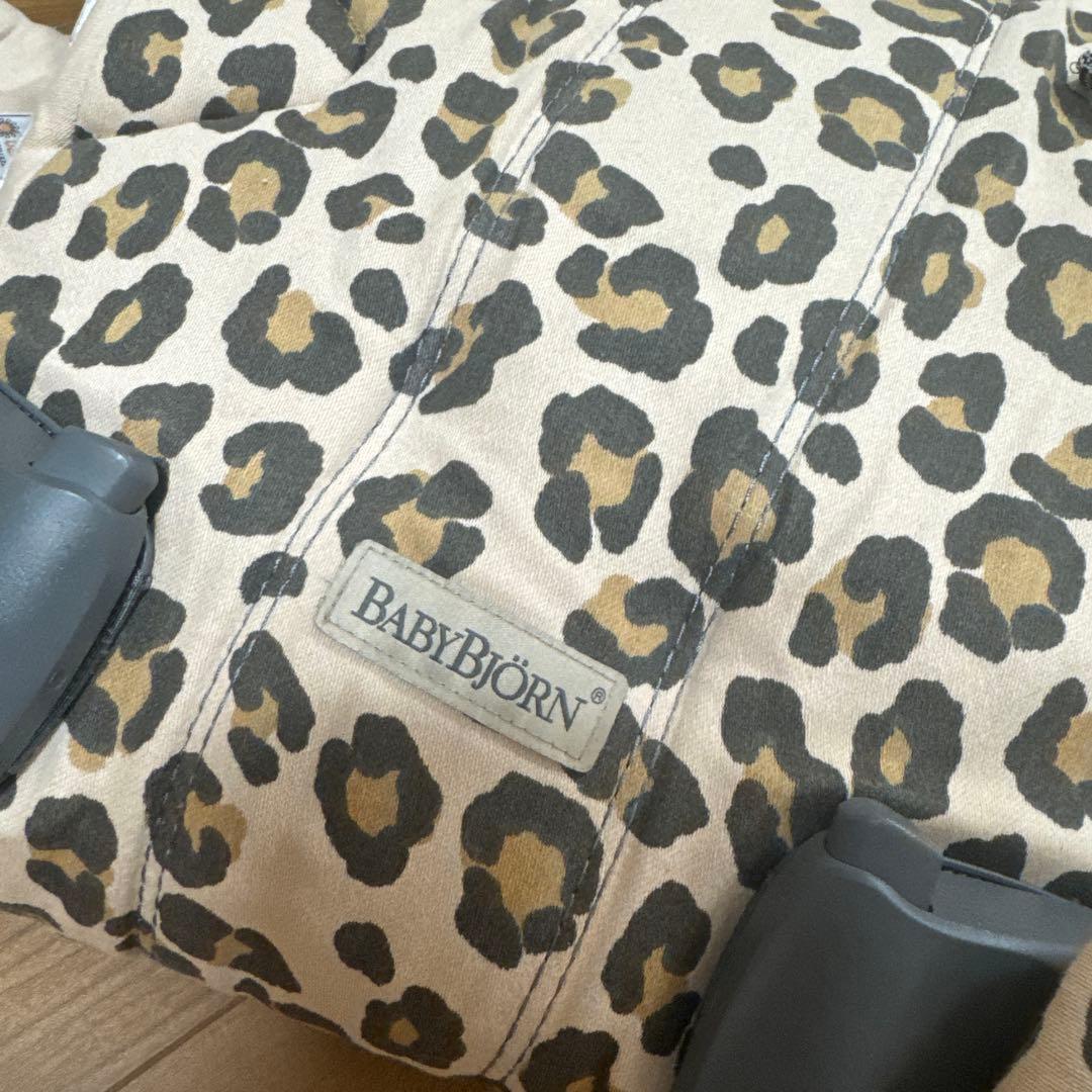 廃盤　美品　ベビービョルン　ONE KAI 抱っこ紐　ヒョウ柄 レオパード