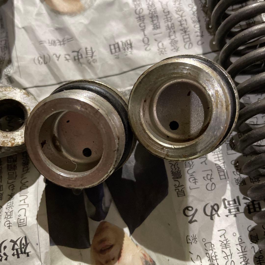 ヤマハ SR400 フロントフォーク　部品　1T3-3 1JR 3gw ドラム