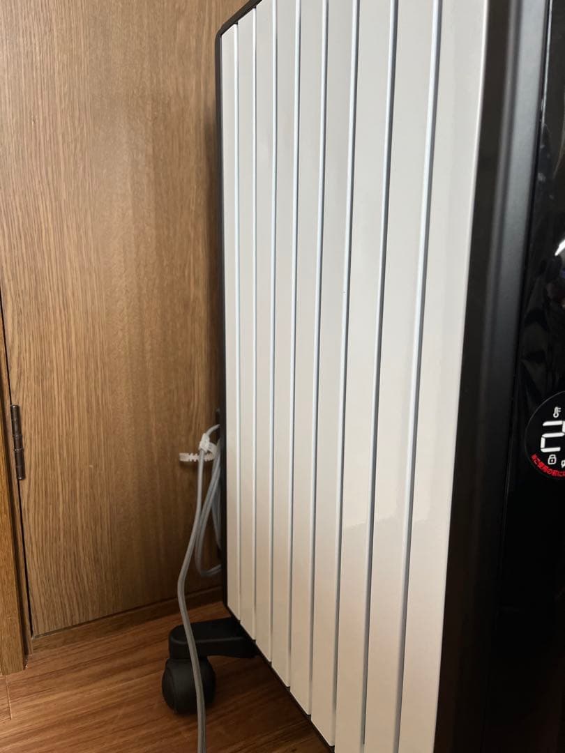 デロンギ　マルチダイナミックヒーター オイルヒーター　MDHS12-BK