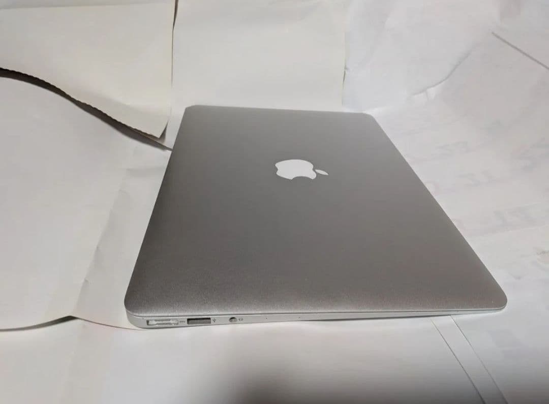 MacBook本体 MacBook Air 13inch 1.6GHz Core i5 8GB