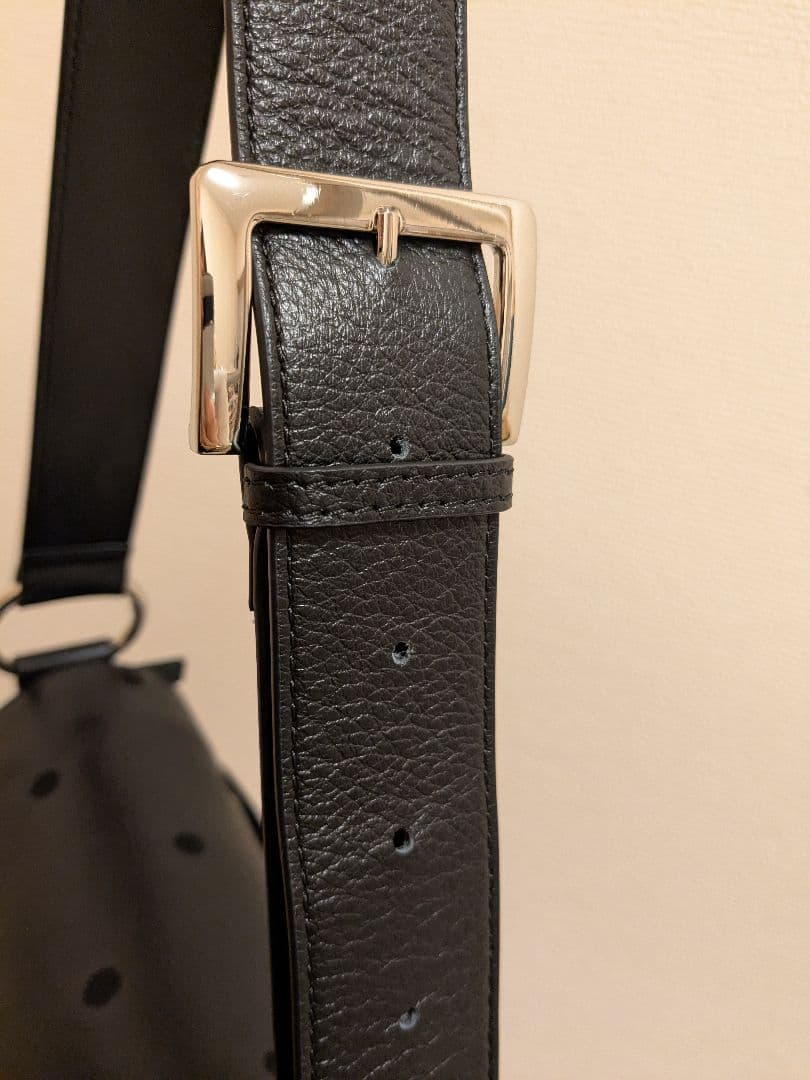 BEARDSLEY ビアズリー 牛革 ボディバッグ ドット ショルダー レザー