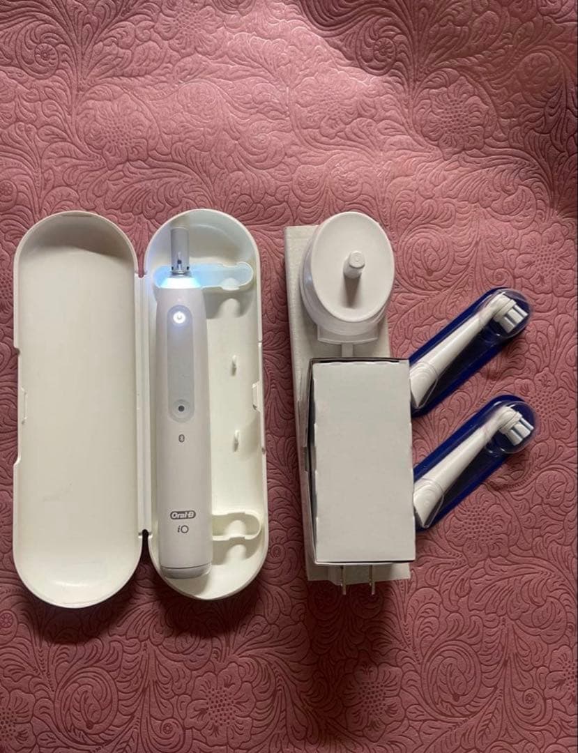 BRAUN Oral-B iO4 新品未使用品 クワイトホワイトorラベンダー