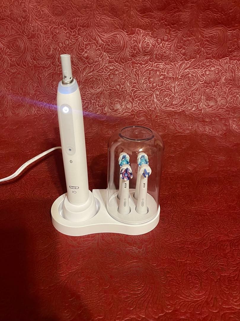 BRAUN Oral-B iO4 新品未使用品 クワイトホワイトorラベンダー