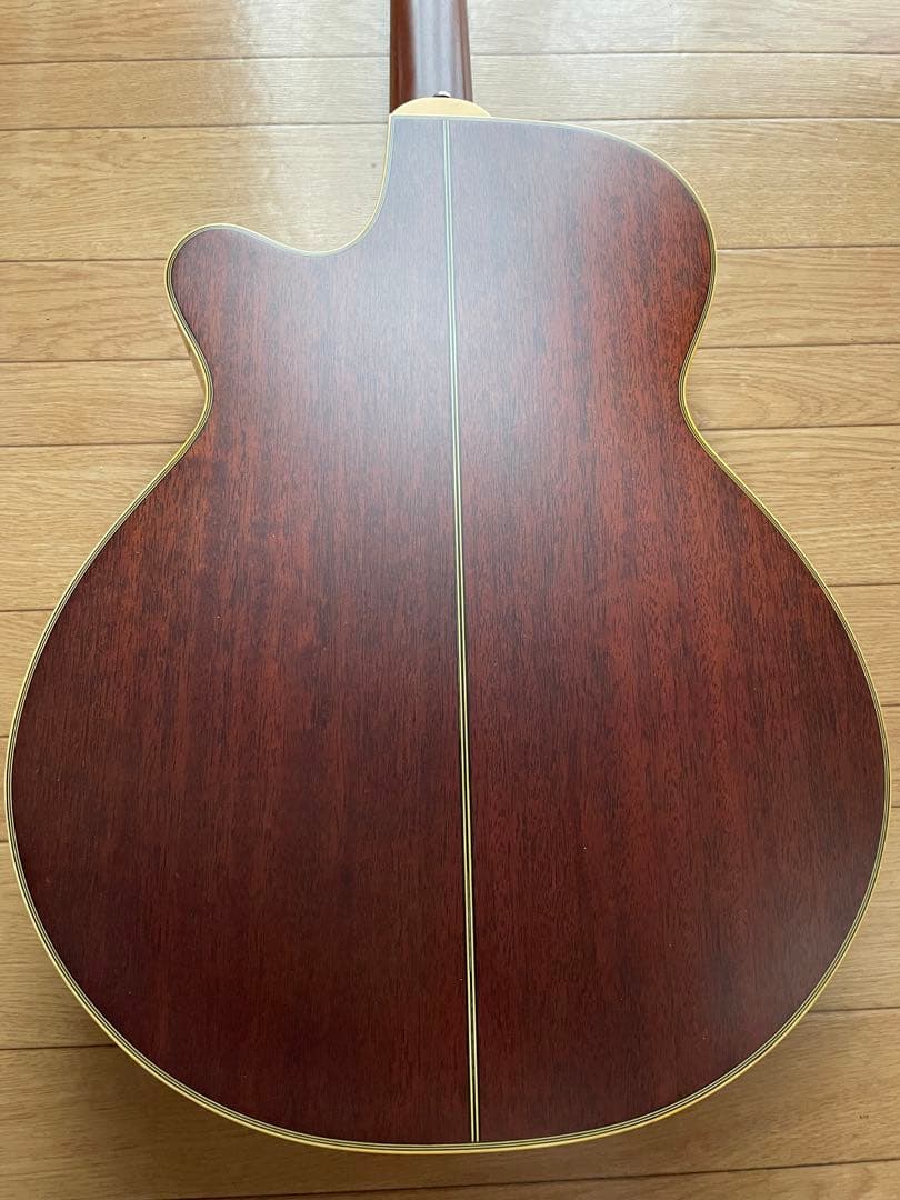 S*X様 Takamine EN-30C エレアコ