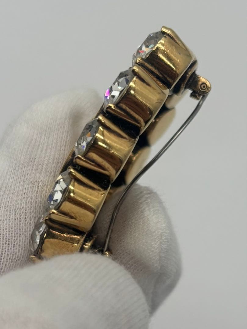 GUCCI グッチ ブローチ ダブルG クリスタル ラインストーン メタル GG