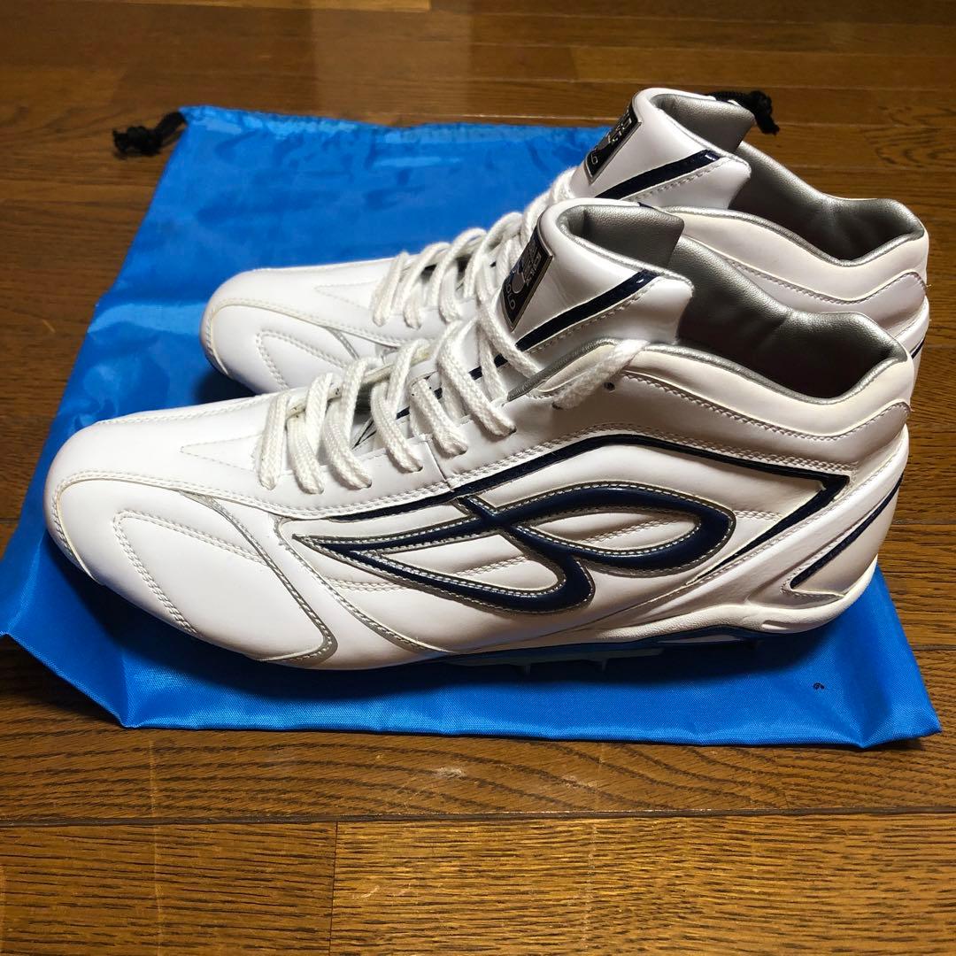 ビモロスパイク 白✖️ネイビー