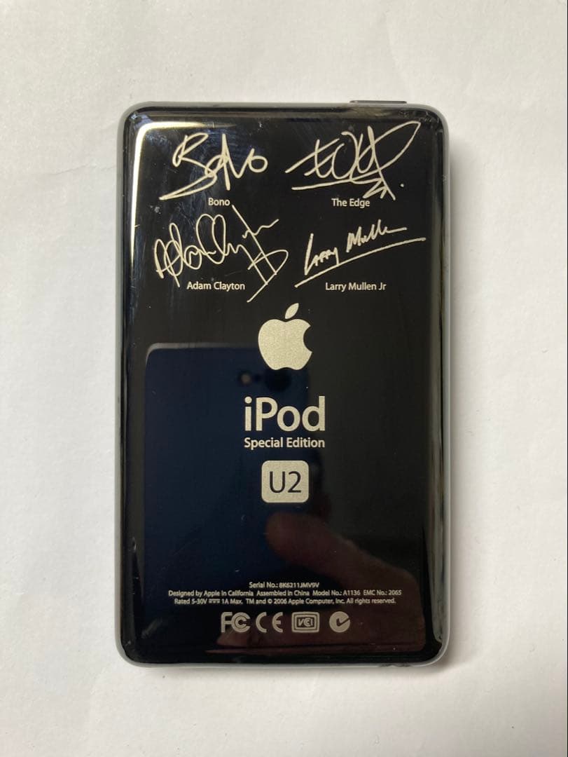 iPod classic U2SE 30GB 動作OK 液晶、バッテリー交換済