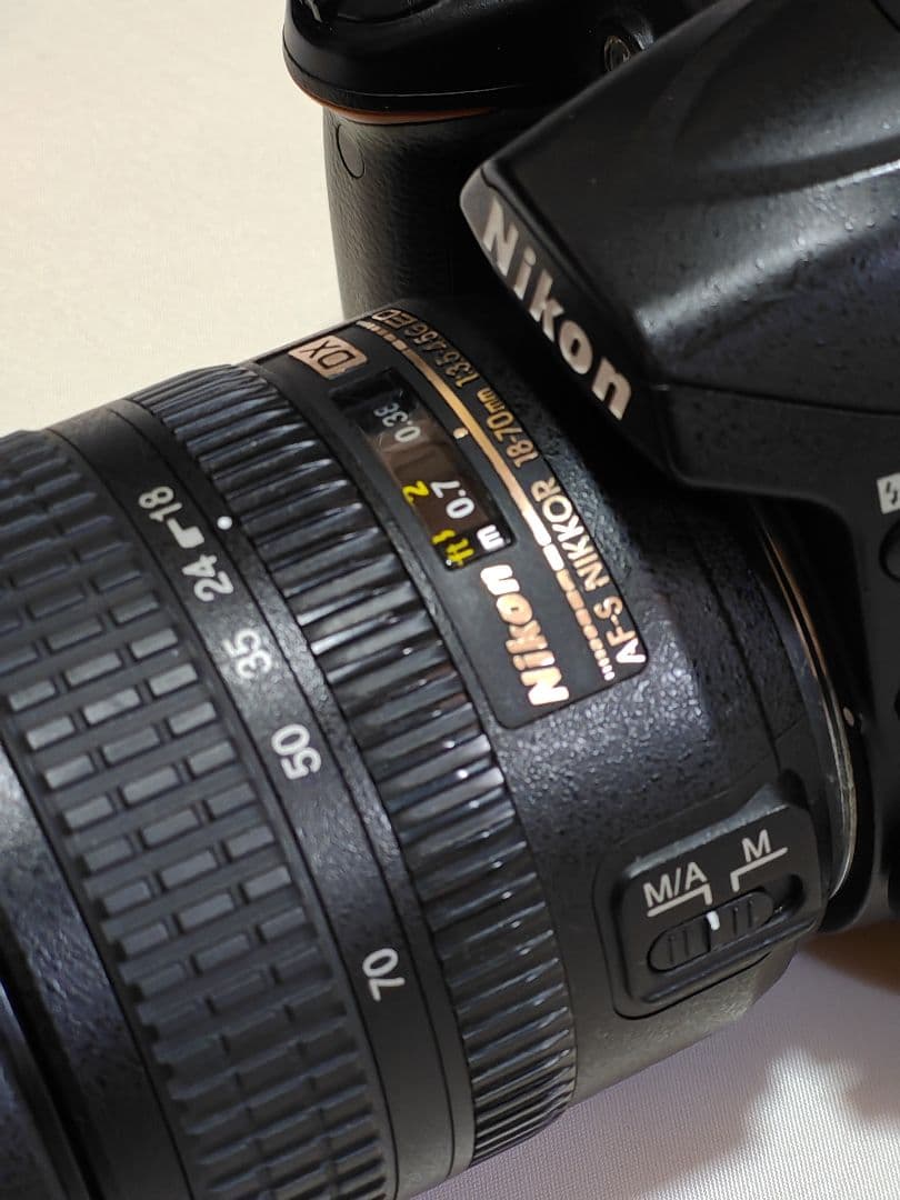 【値下げ】Nikon D3000 デジタル一眼 AF-S 18-70mmレンズ付