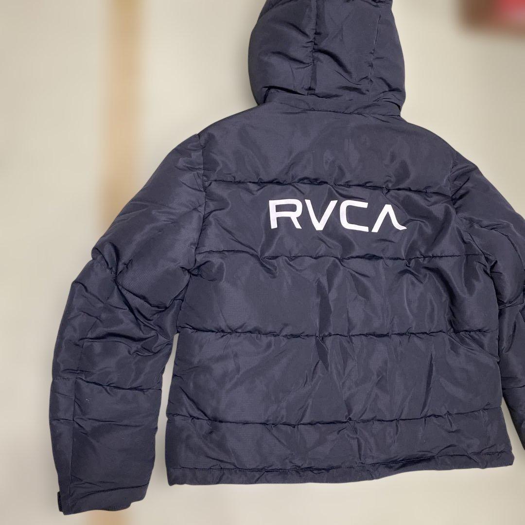 RVCA ブラックダウンジャケット フード付き　Mサイズ