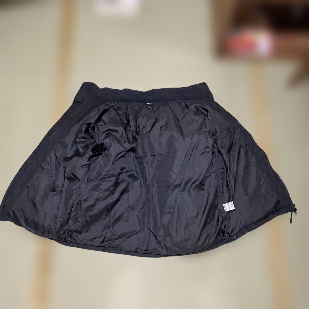 RVCA ブラックダウンジャケット フード付き　Mサイズ