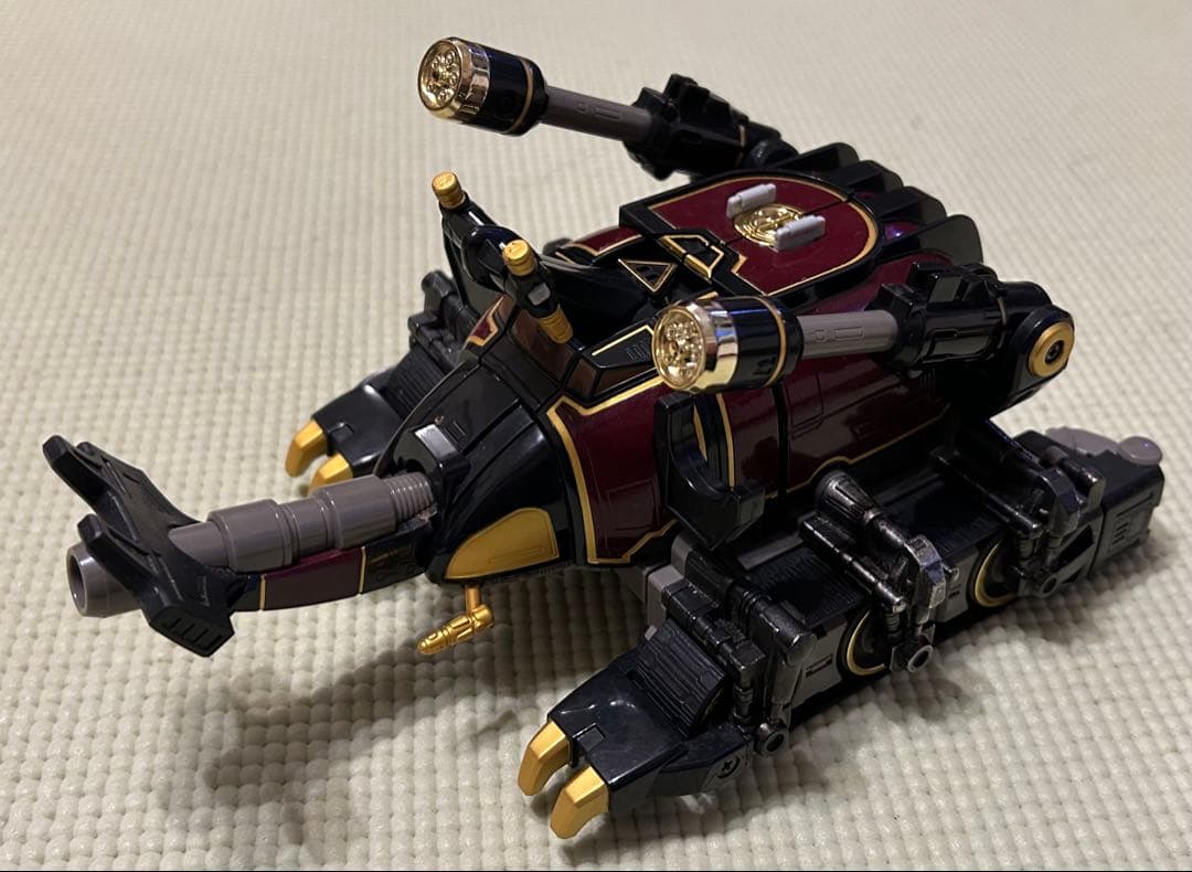 DX 超合金　迅雷合体　轟雷神　ゴウライジン